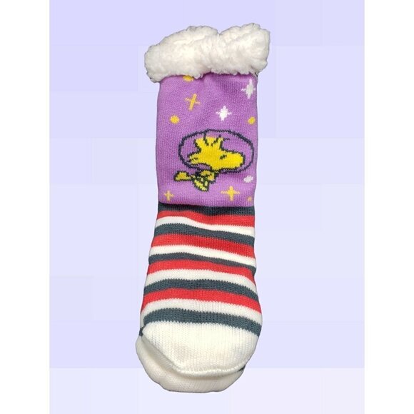NWT Snoopy Slipper Socks Peanuts Sherpa Lined No Slip Grips One Sz Gift - Picture 2 of 7